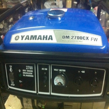 Máy phát điện YAMAHA DM 2700CX
